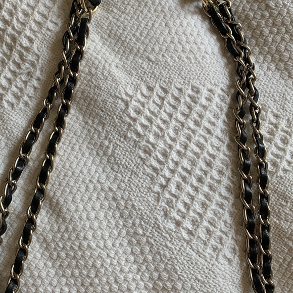 Donna Karen Quilted Leather Chain Strap Purse - Picture 11 of 13